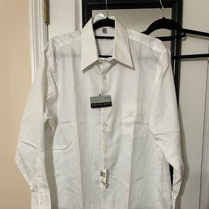 BRAND NEW NEVER WORN 
GEOFFREY BEENE DRESS SHIRT 
16.5 Neck 32/33 Sleeves